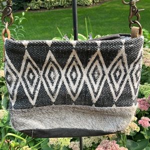 Myra previously owned bag 💼 n GUC